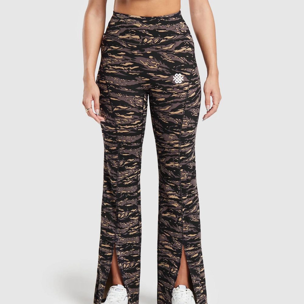 Split Flare Printed Leggings